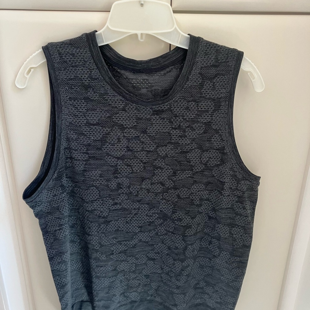 Lululemon Black Sleeveless Top